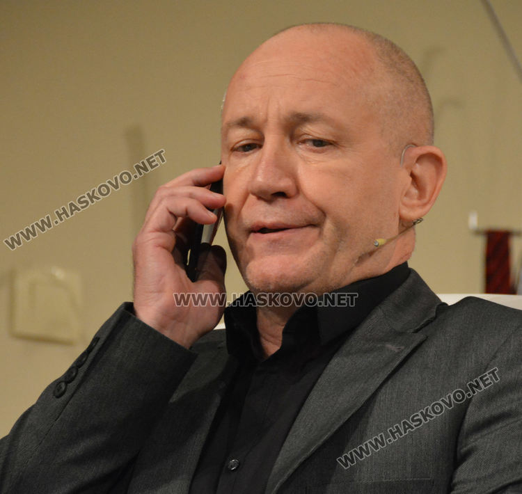 Христо Шопов в премиерната постановка  „Не е за телефон“ на Хасковския театър