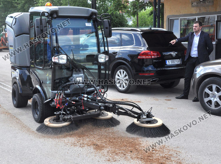 Пускат многофункционални машини за по-чиста градска среда в Хасково