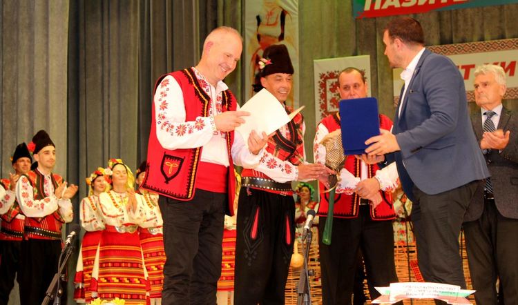 Хасковският ансамбъл „Китна Тракия“ отбеляза 60 г. с концерт