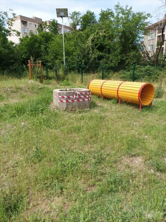 Временно затварят зона за разходка на кучета в кв."Запад"