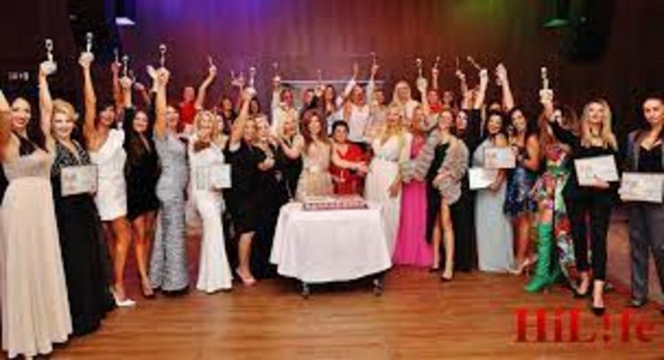 Бизнесът "на високи токчета" се събира на национална лятна среща в Златни пясъци