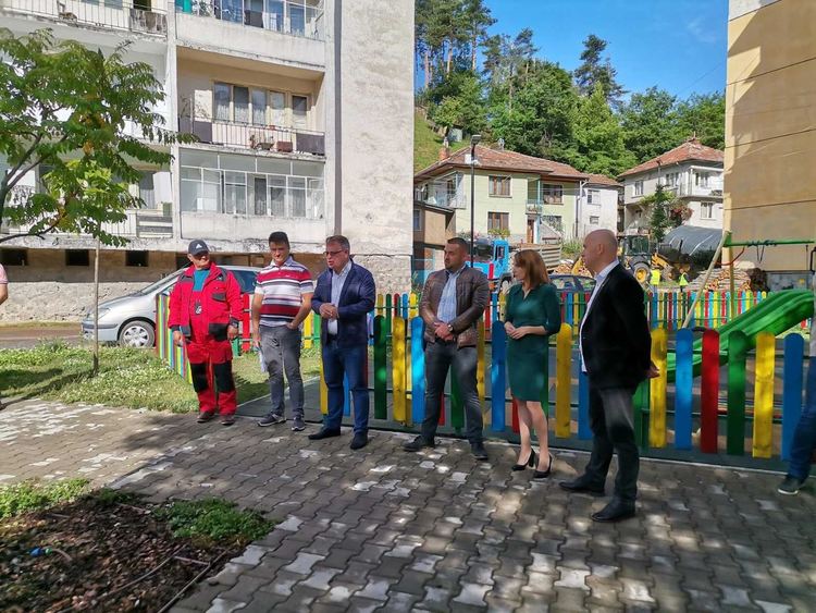 Продължават ремонтите в Рудозем, ред е на ул. "кап.Петко войвода"