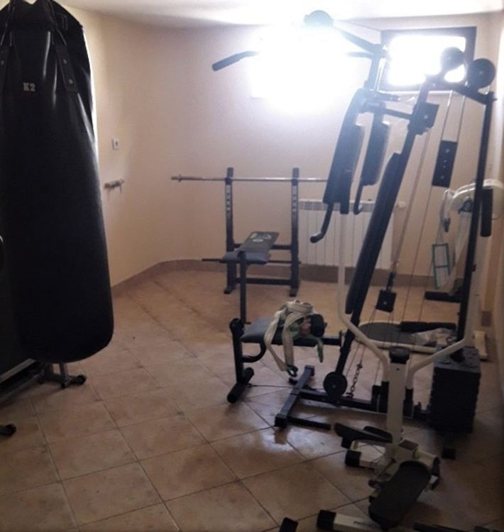 Вадят за продан къща за семеен туризъм  на данъчни длъжници