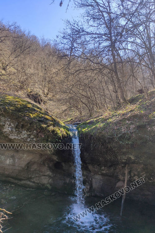 Приятна разходка за цялото семейство до "Тайните водопади" край Малко градище