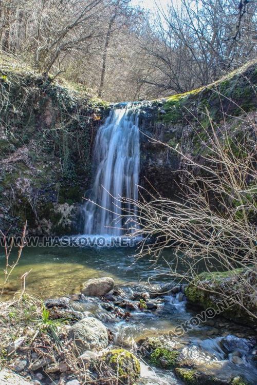 Приятна разходка за цялото семейство до "Тайните водопади" край Малко градище