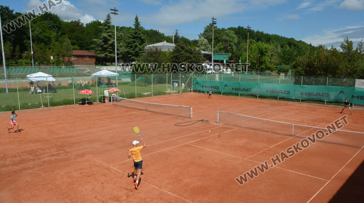 119 млади тенис надежди на "Кенана" в Държавното първенство до 16 години