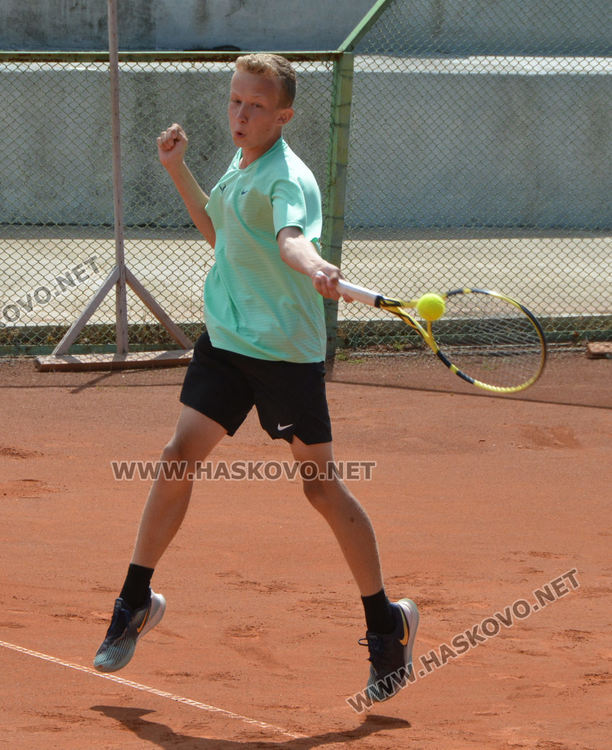 119 млади тенис надежди на "Кенана" в Държавното първенство до 16 години