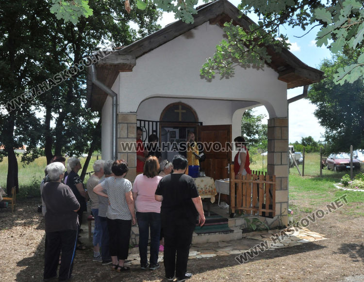 На Свети дух изцелен мъж даде курбан край Орлово