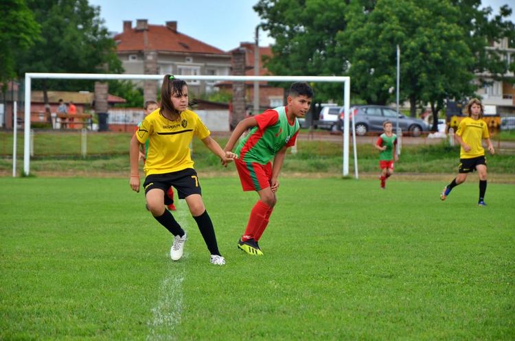 Снимките са на ФК "Чирпан"