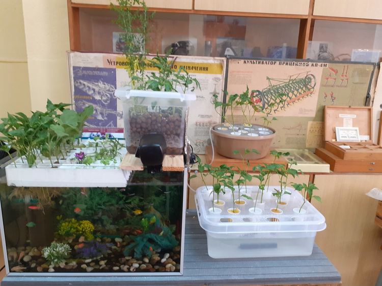 Среща на иновативни училища в ПГТАТ „Н. Й. Вапцаров“