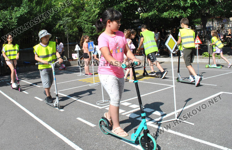 Акция за пътна безопасност в училище „Васил Левски“