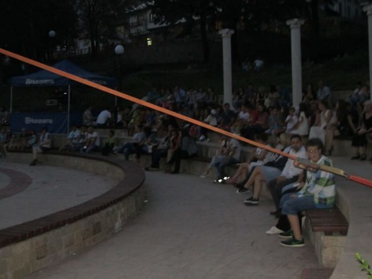 Европейското по футбол събира запалянковци за общо гледане на стария център в Смолян