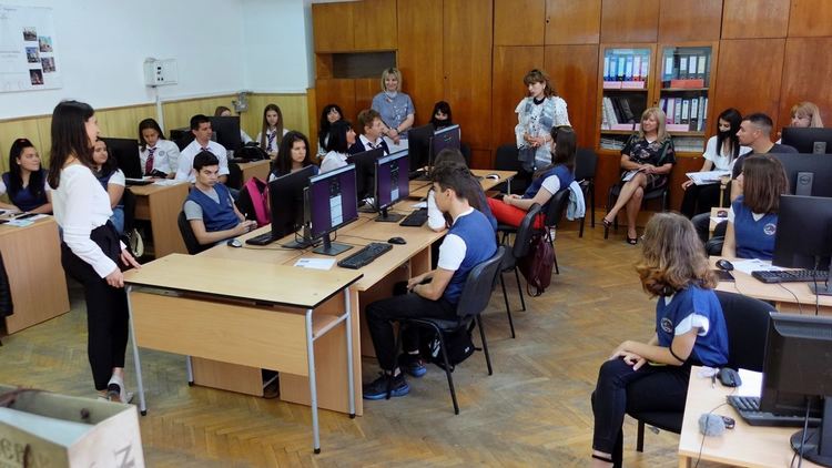 Поредица от инициативи и нетрадиционни уроци в Гимназията по туризъм по програма &bdquo;Иновации в действие&ldquo;