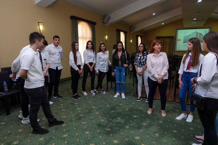 Поредица от инициативи и нетрадиционни уроци в Гимназията по туризъм по програма &bdquo;Иновации в действие&ldquo;