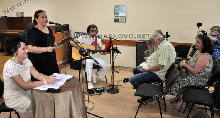  Мариана Ангелова с втора поетична книга:“ Погали ми душата…“ 