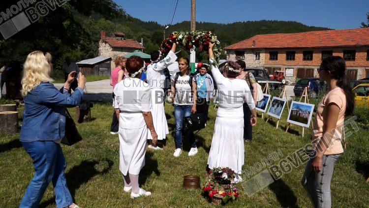 Еньовденският ритуал отново беше изпълнен на поляните над село Горна Арда