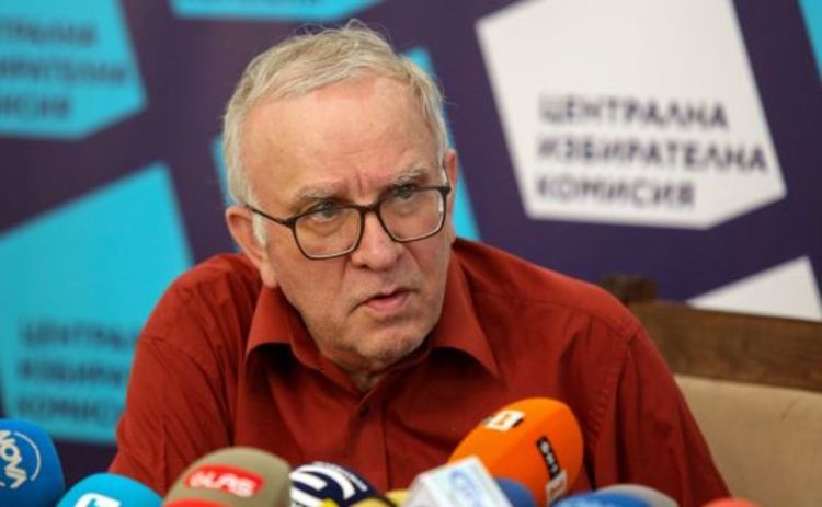 ЦИК очаква саботажи на изборите, след пет минути мотаене машината ще се изключва