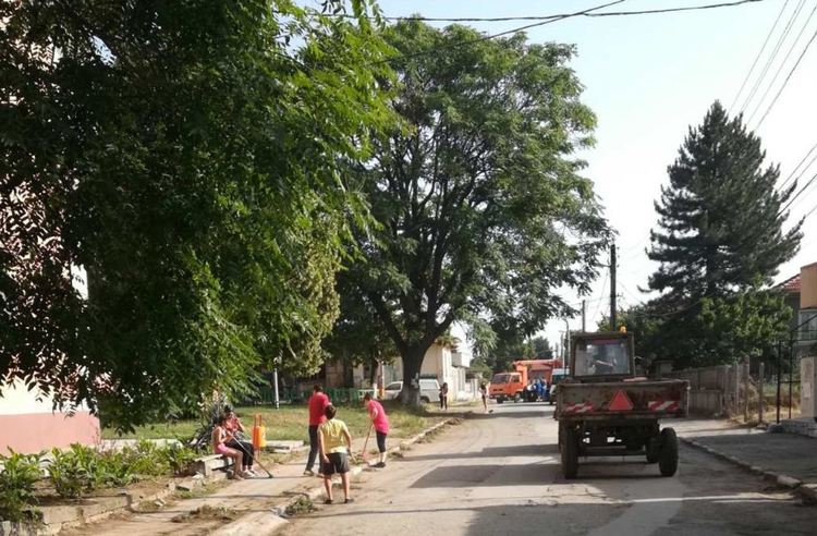 Жителите на Градина започнаха да чистят селото си