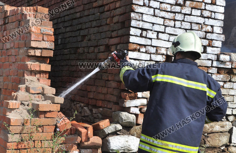 Пожар унищожи къща в Родопи