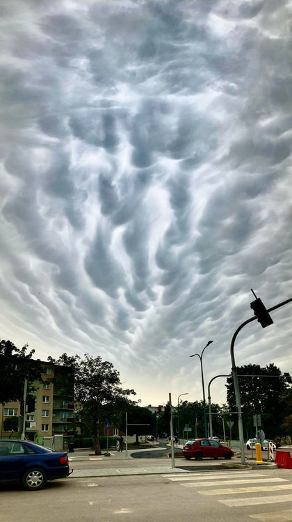 Гигантска градушка и торнадо в Полша