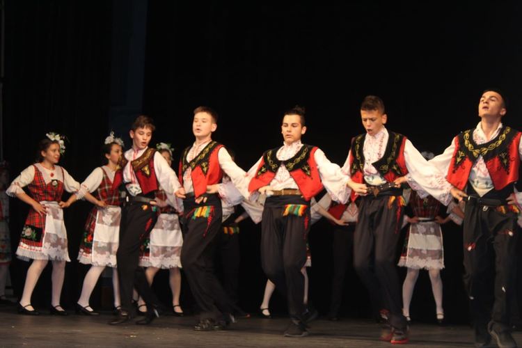 Ансамбъл „Хасково“ постави финал на творческия сезон с два концерта