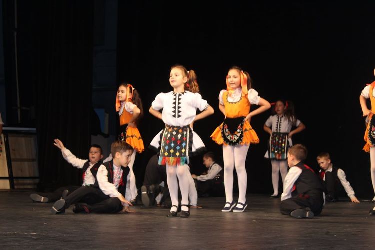 Ансамбъл „Хасково“ постави финал на творческия сезон с два концерта