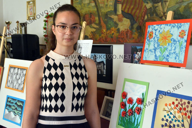 16-годишната Милена Димитрова показа своето вдъхновение от цветове