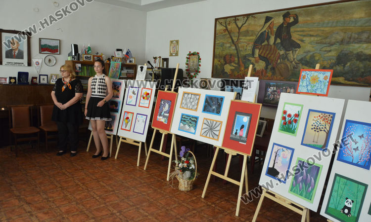 16-годишната Милена Димитрова показа своето вдъхновение от цветове