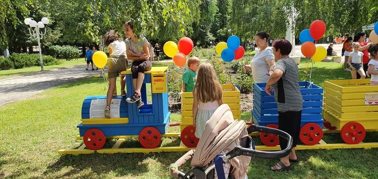 За повече забавления мечтаят децата на Първомай