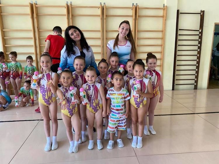 Всички 19 състезатели на „Виолена“ с медали от Национален турнир 