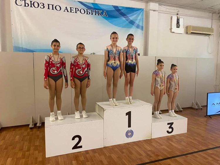 Всички 19 състезатели на „Виолена“ с медали от Национален турнир 