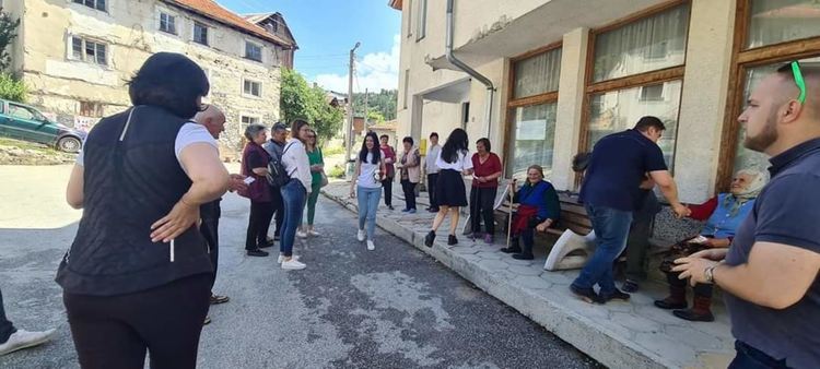 Предизборни срещи на Петя Михалевска в Девин и села от общината