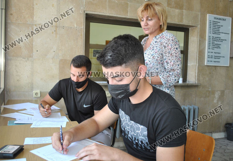 Последен ден за кандидатстване в УНСС-Хасково, обучението – онлайн и присъствено