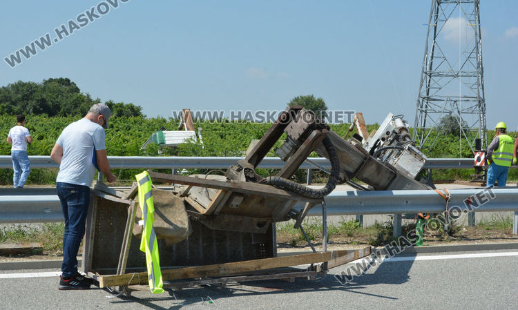 Обърната вишка затвори платното към Харманли на АМ ”Марица”
