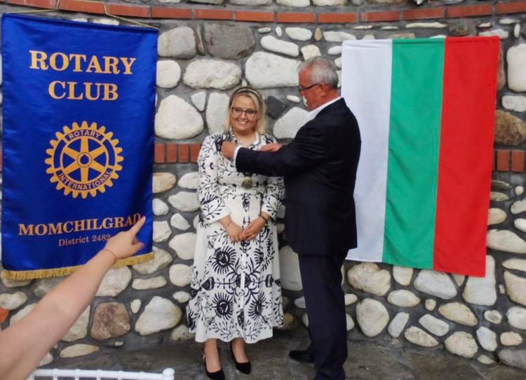 Айтен Сабри е новият президент на Ротари клуб Момчилград