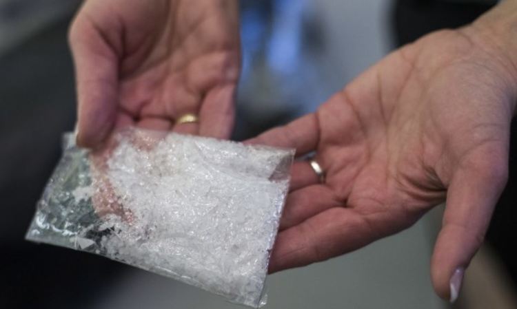 Шестима на разпит в полицията, заради пликче с дрога на техен авер