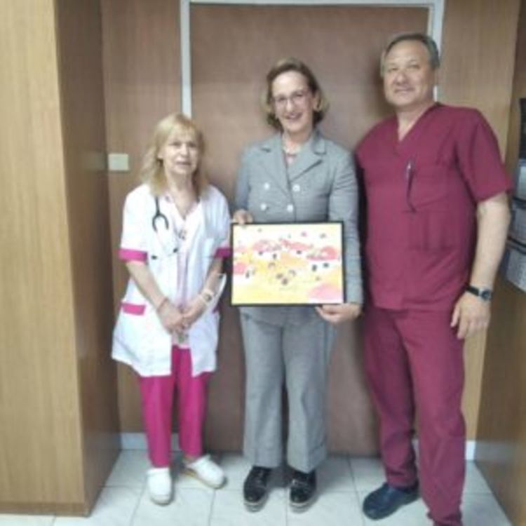 МБАЛ - Асеновград получи дарение от посланика на Малтийския орден г-жа Урсула Мария Дзуколи 