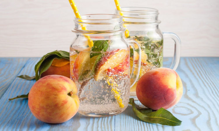 Юни си тръгва с „жълт код“ за жега