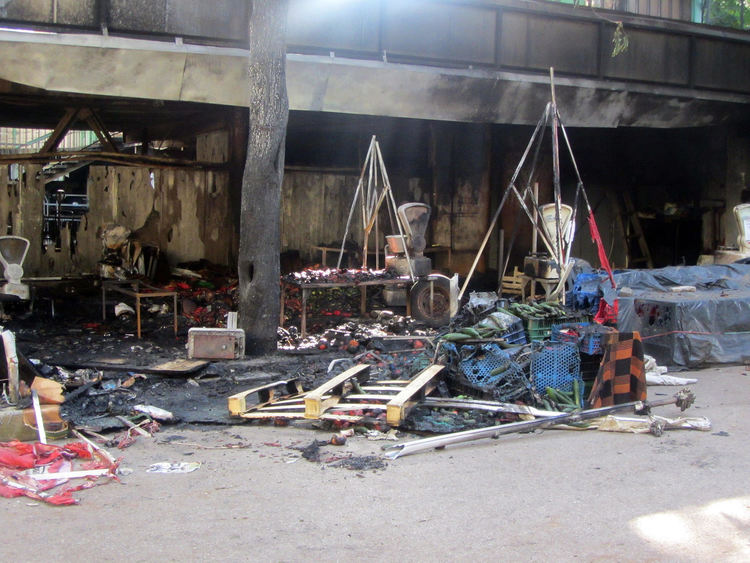 Образувано е досъдебно производство за палеж на пазара в Перник