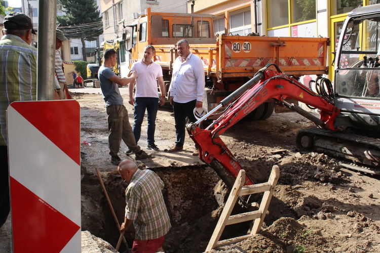 Делян Добрев: Водопроводи в Хасково от преди Втората световна война подменени с пари от кабинета Борисов