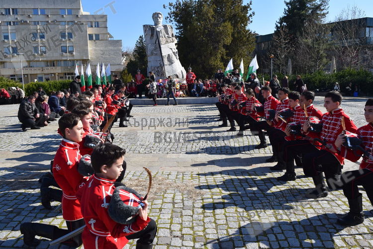 Когато военни и ветерани пропишат...