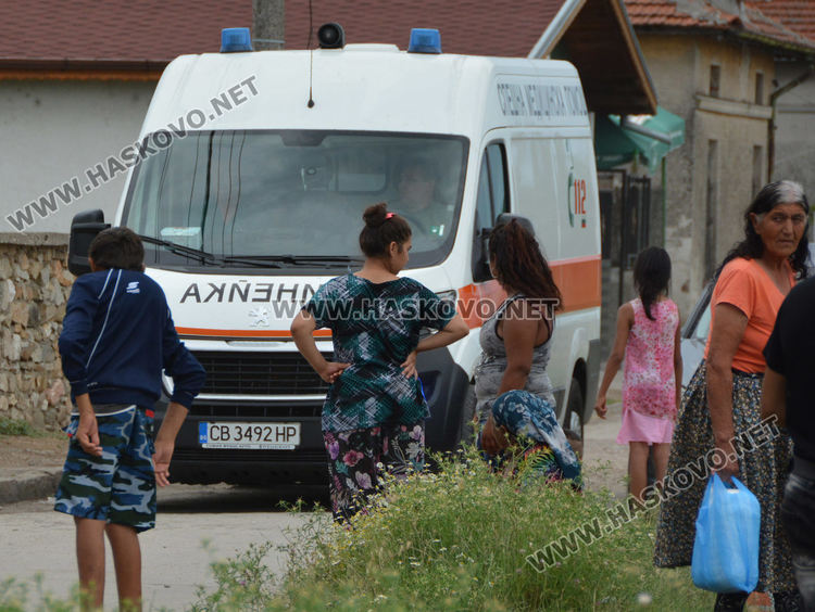 Търсят дете при пожар в къща в с.Узунджово