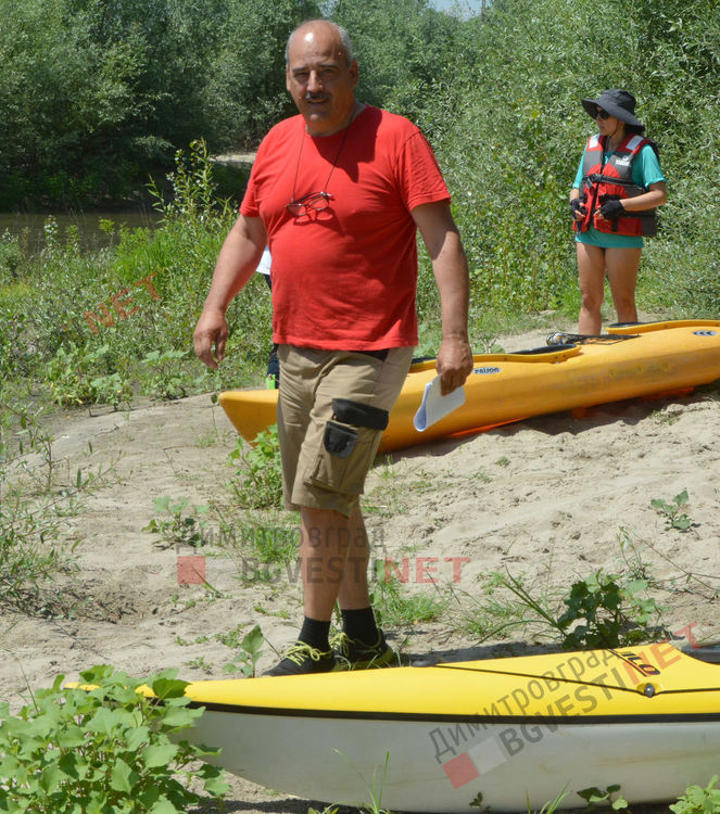 Каяци "превземат" водите на река Марица при Димитровград