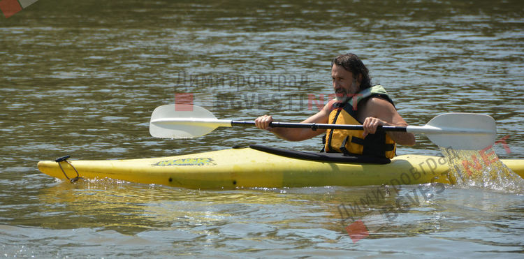Каяци "превземат" водите на река Марица при Димитровград