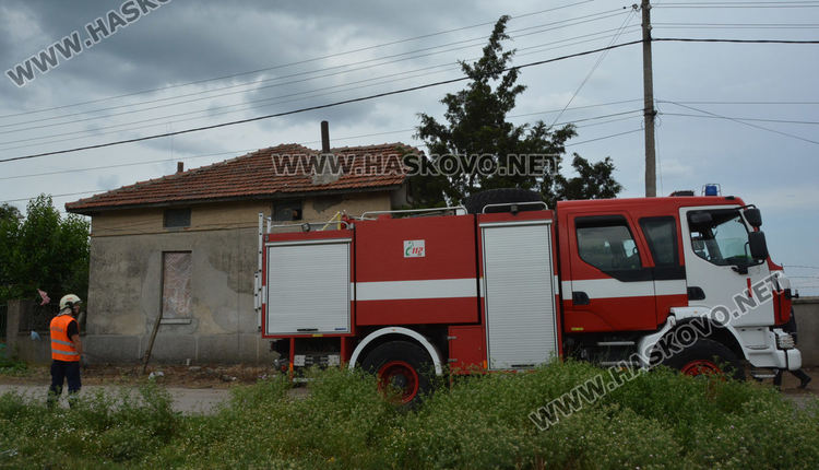 Търсят дете при пожар в къща в с.Узунджово