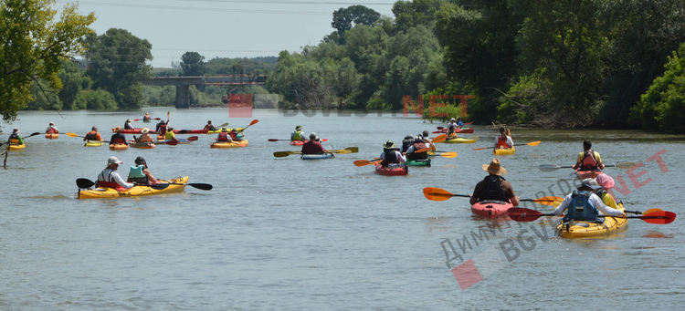Каяци "превземат" водите на река Марица при Димитровград