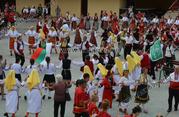 Осмият фестивал за български хора и танци "Хайдушка софра&ldquo; в Хасково