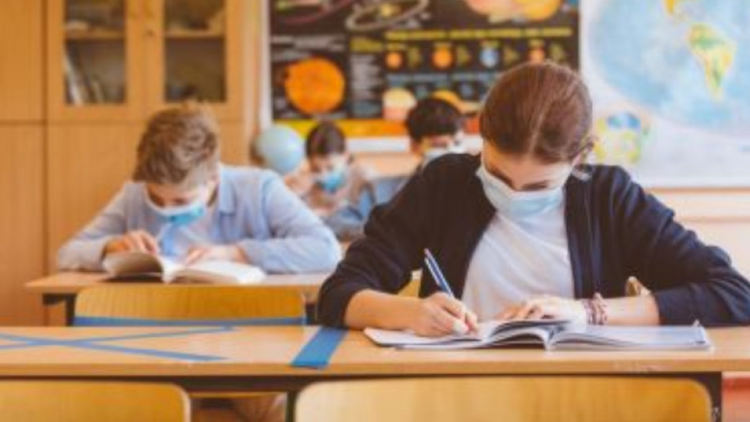 Учениците от Кърджалийско отстъпват значително по знания от връстниците си от страната, не се дължи на онлайн обучението