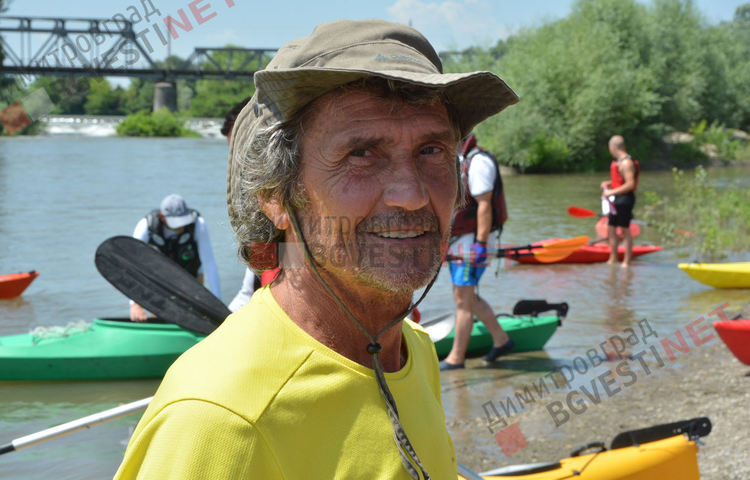 Каяци "превземат" водите на река Марица при Димитровград