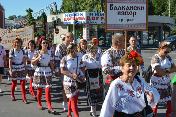  Над 1000 танцьори от 30 клуба на „Хайдушка софра“ в Хасково